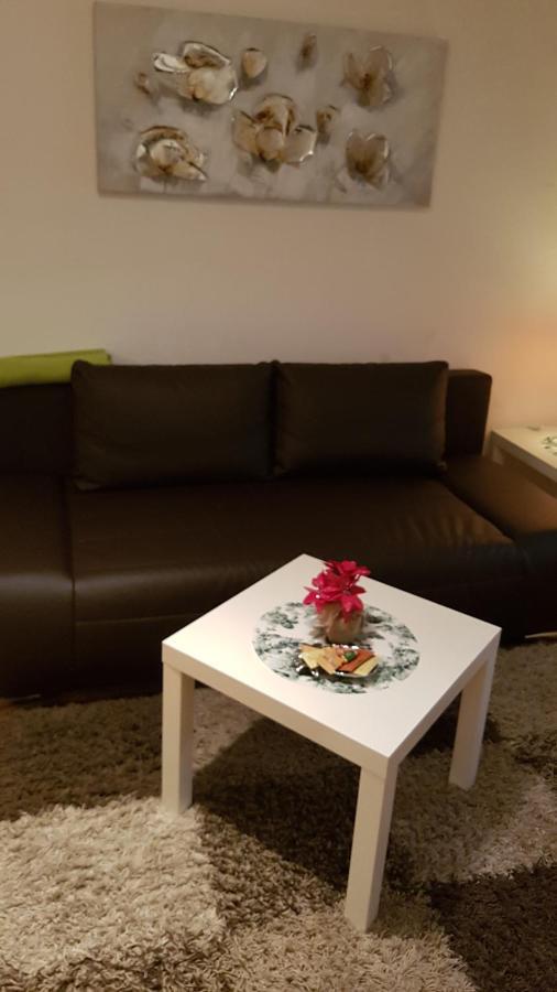 Ferien-& Monteurwohnung Koenen2 Nah Am Westfield Centro Оберхаузен Екстериор снимка